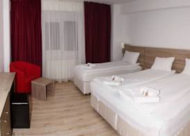 Hotel Otopeni 4