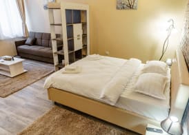 Select City Center Apartments 3
