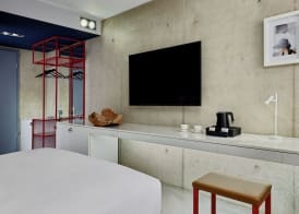 the Deutz, a Tribute Portfolio Hotel 5