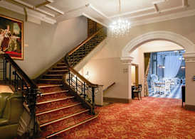 Hadley's Orient Hotel 4