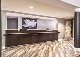 La Quinta Inn & Suites by Wyndham University Area Chapel Hill 4