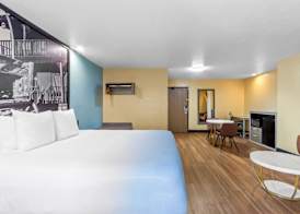Super 8 by Wyndham Mesa Gilbert 5