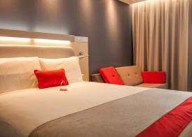 Holiday Inn Express SLOUGH by IHG 4