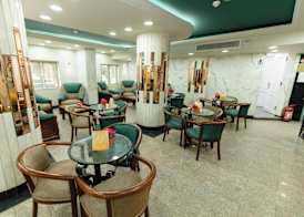 Happy City Hotel 4