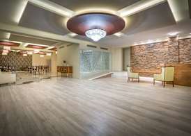 Elegance Luxury Executive Suites - Adults Only 2