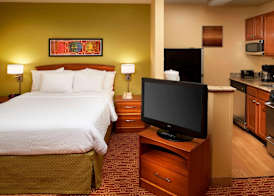 Sonesta Simply Suites Detroit Novi 4