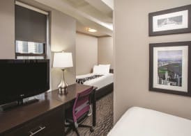 La Quinta by Wyndham New York City Central Park 4