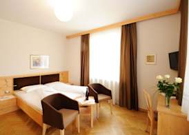 Hotel Jasmin 5