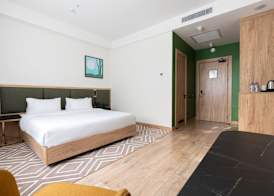 THE ELEMENTS HOTEL 4