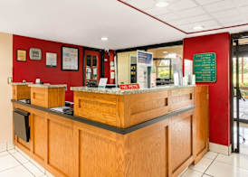 Quality Inn & Suites Orlando Airport 2