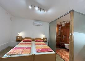 Apartments Mrakič 5