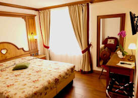 Dream Hotel 3