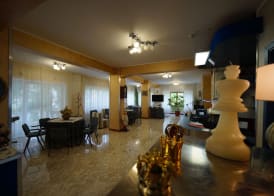 King Hotel 4