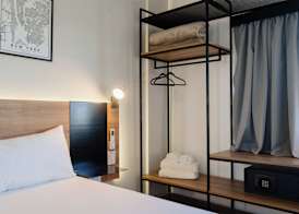 ibis Puerto General San Martin 5