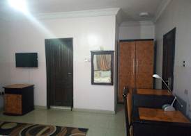 Bayse One Executive Suites and Bar 5