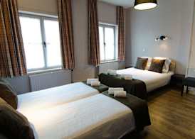 Hotel Rose Red 5