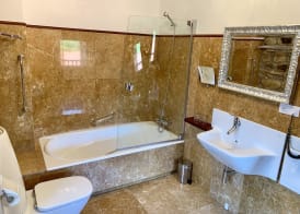 Akla Hotel Suites Valles Pasiegos 4