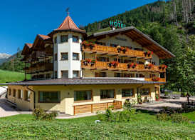 Flos Hotel 4