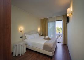 Admiral Hotel Villa Erme 5