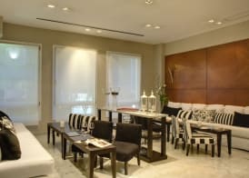 Broadway Hotel & Suites 5