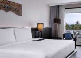 Le Meridien Phuket Beach Resort 2