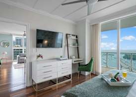 Miami Vacation Rentals - Coconut Grove 5
