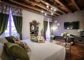 Vitrum - Como Luxury Suites 5