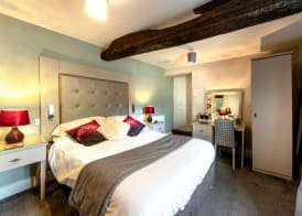 Maypole Inn 4