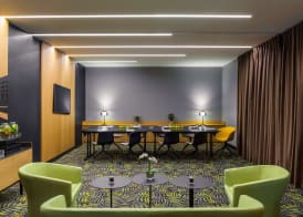 Motel One Madrid-Plaza de España 4