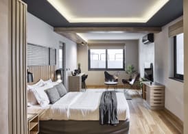 Cama Luxury Suites Glyfada 3