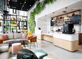 Staycity Aparthotels Paris La Defense 5