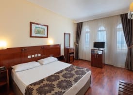 Nazar Beach City& Resort Hotel 5