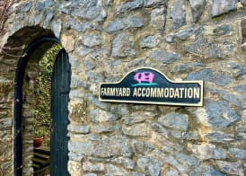 Farmyard Inn Youlgreave 2