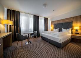 EE Hotel 5