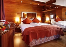 Hotel Mirage 4