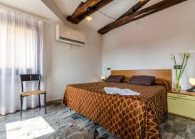 Venice Apartments 2
