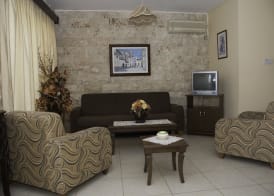 Kotzias Beach Apartments 4