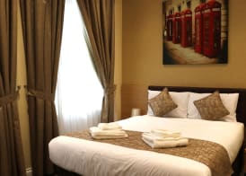 The Shoreditch Inn 4