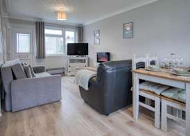 Swanbrook - 2 Bedroom Chalet- Freshwater East 4