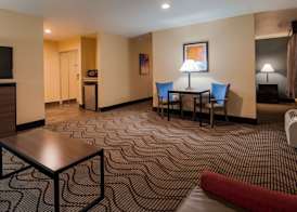 Best Western Plus Heritage Inn 4