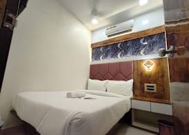 Hotel M R STAY 5