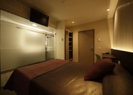 Hotel Papi Blau 2