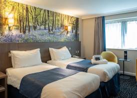 Burleigh Court Hotel and Leisure 5