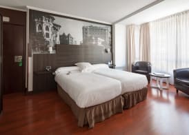 Hotel Yoldi 4
