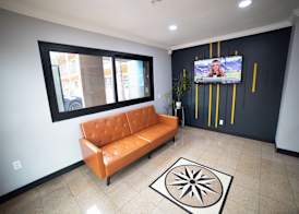 Express Inn & Suites 3
