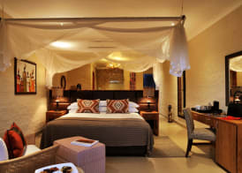 Victoria Falls Safari Club 3