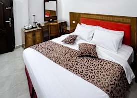 Petra Rocks Hotel 4