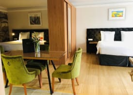 Chasse Residency Hotel 3