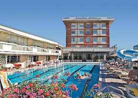 Grand Hotel & Riviera 5