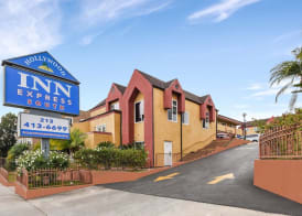 Hollywood Inn Express South 5